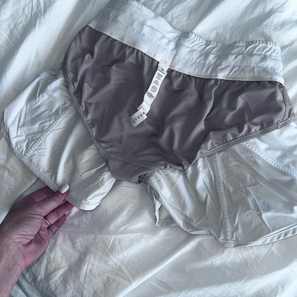 Lululemon Hotty Hot Shorts [Size: 6] - Picture 5 of 7